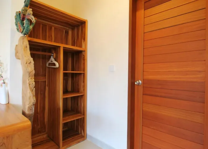 Atuibu Villa